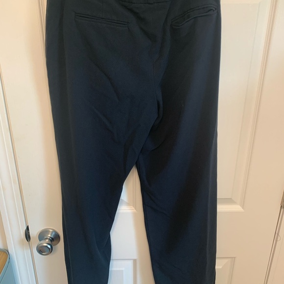 Larry Levine navy blue Straight Leg Pants. Size 10 short. - Picture 6 of 9